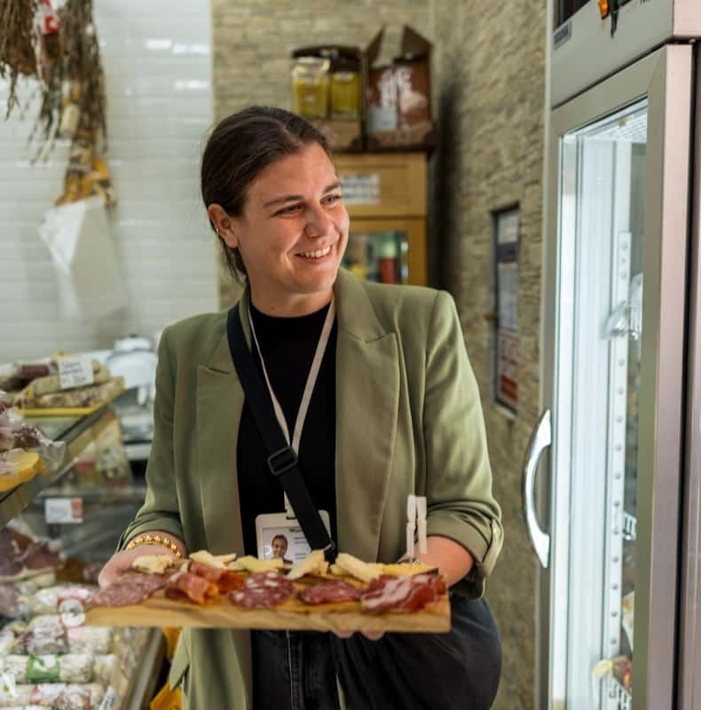 Food & Wine Tour: 15 Local Tastings in Trastevere & Ghetto